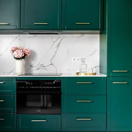 Apartament House'27 *