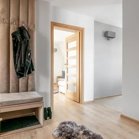 House'27 Apartment *